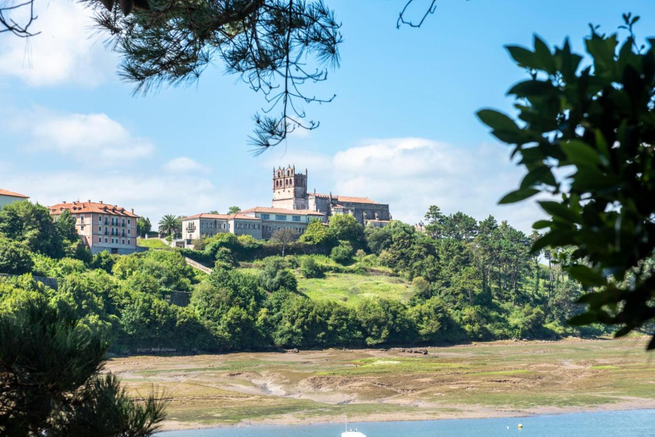 Hotel Faro De San Vicente Сан-Висенте-де-ла-Баркера Экстерьер фото