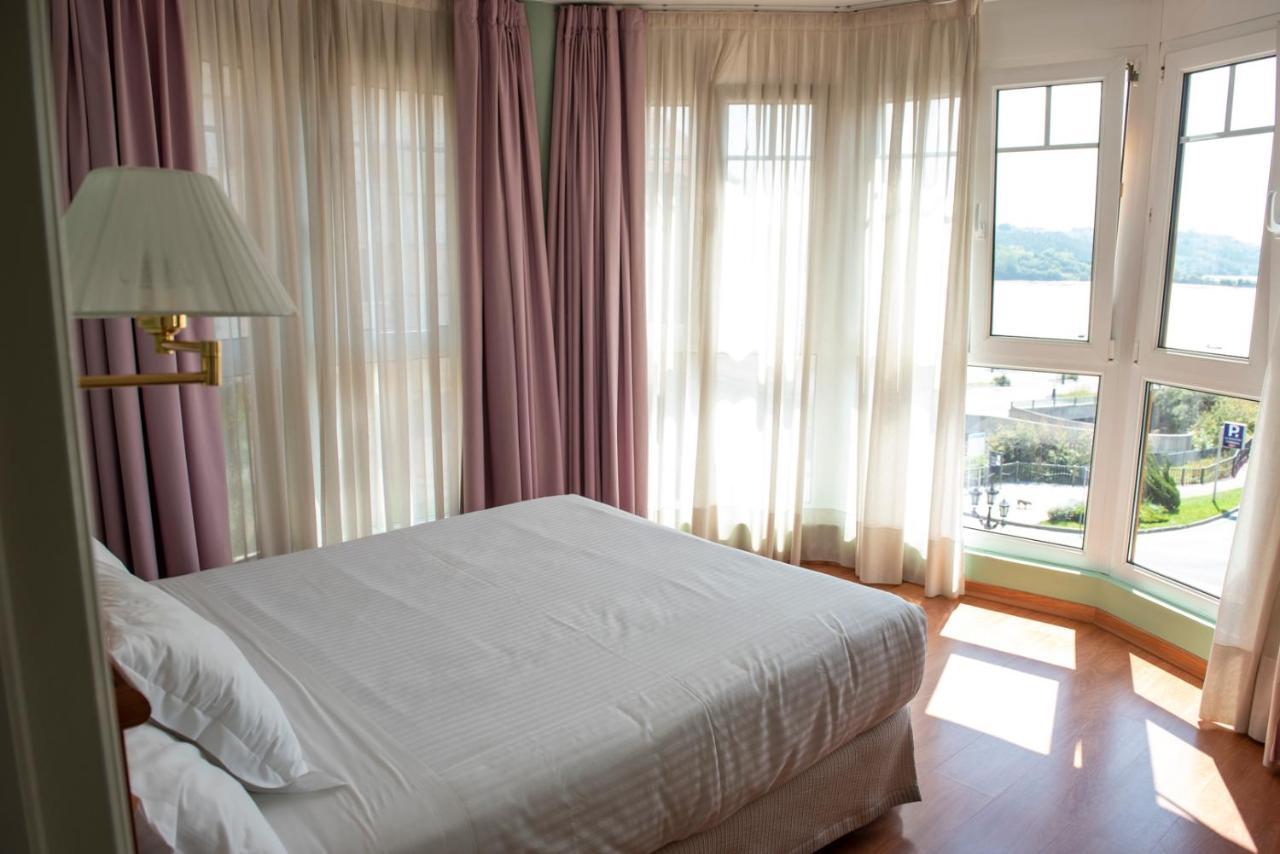 Hotel Faro De San Vicente Сан-Висенте-де-ла-Баркера Экстерьер фото