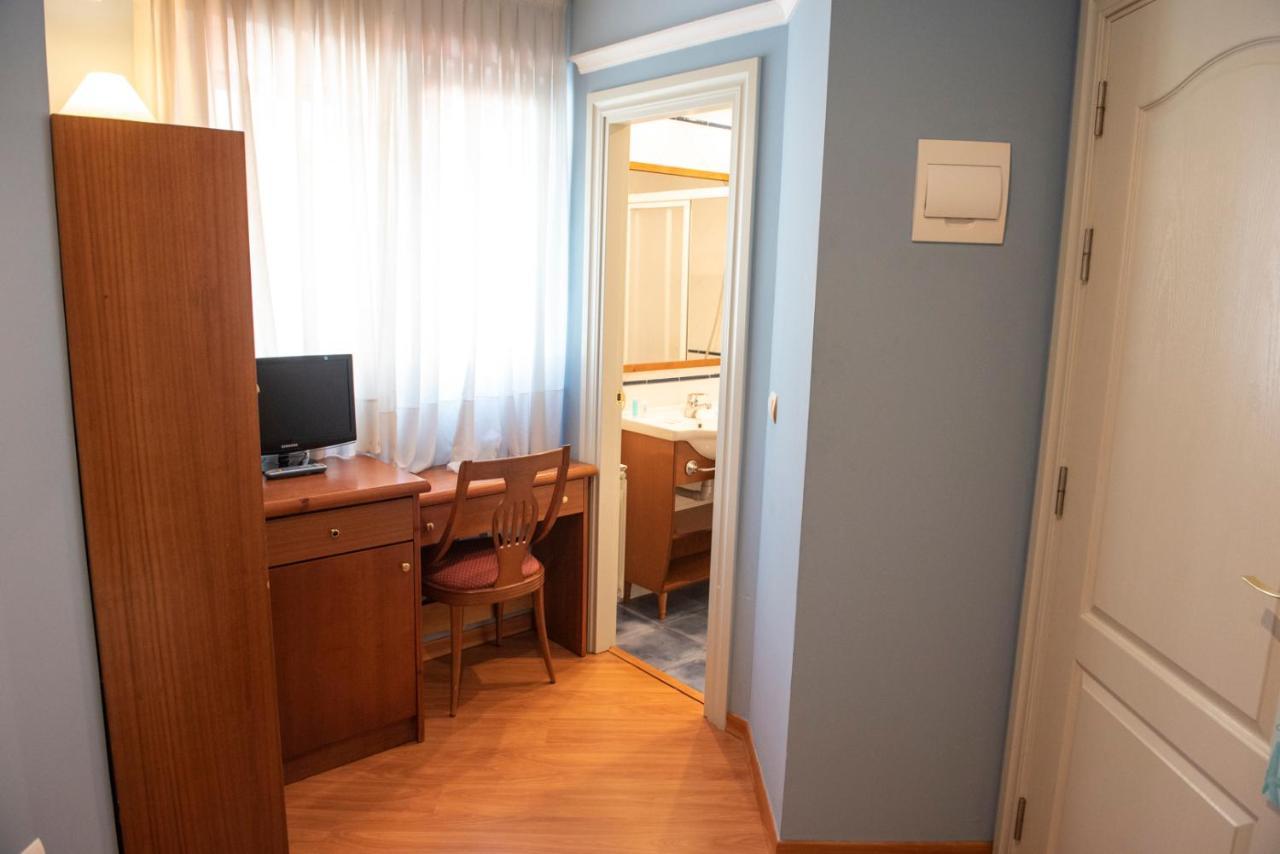 Hotel Faro De San Vicente Сан-Висенте-де-ла-Баркера Экстерьер фото
