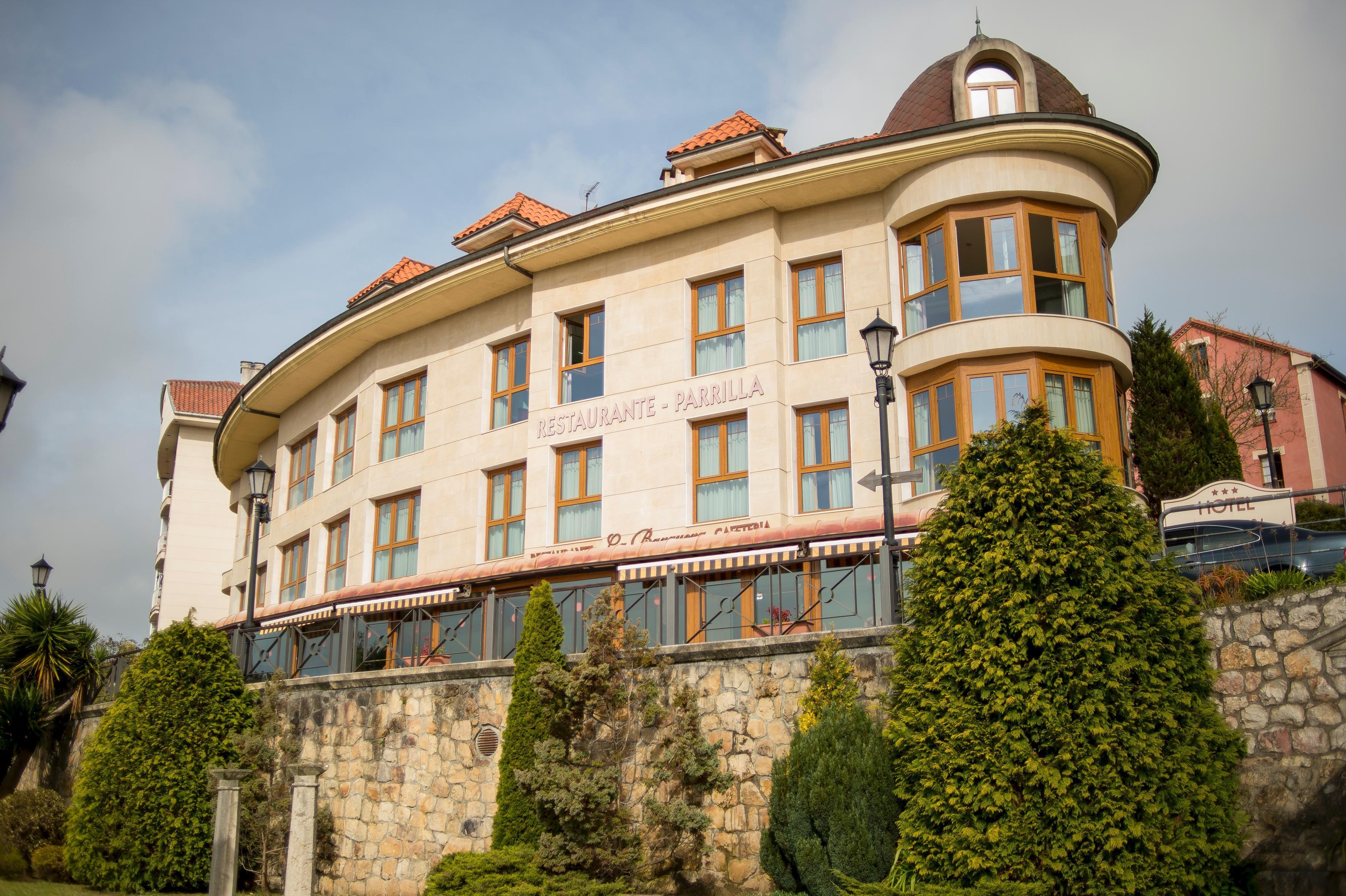 Hotel Faro De San Vicente Сан-Висенте-де-ла-Баркера Экстерьер фото