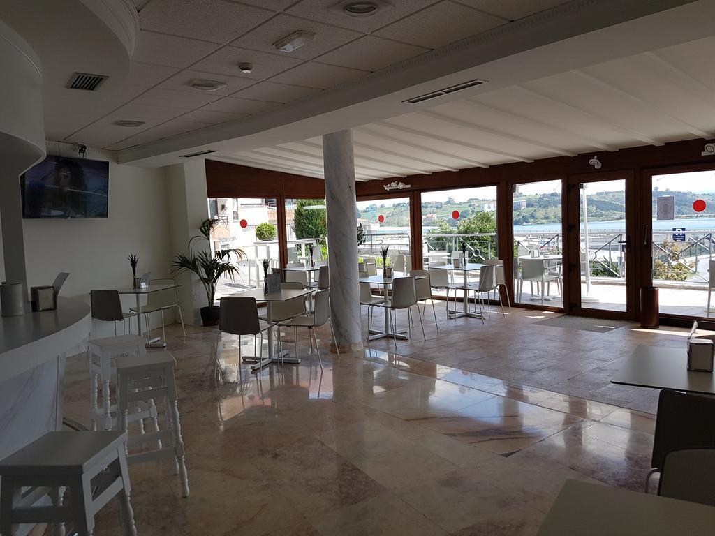 Hotel Faro De San Vicente Сан-Висенте-де-ла-Баркера Экстерьер фото
